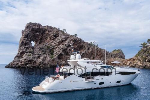 Tekniset tiedot ja arvostelut